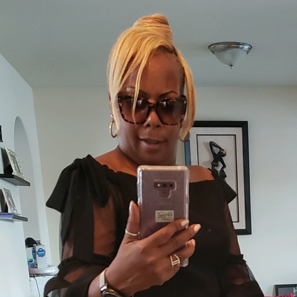 Meet your Posher, Robin - Picture 1 of 1